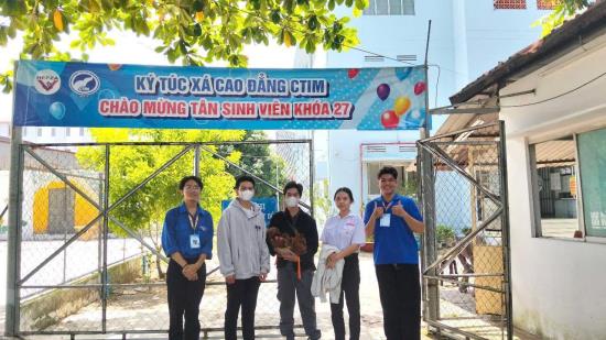 🎉 ĐỘI HÌNH HỖ TRỢ TÂN SINH VIÊN - SẴN SÀNG ĐỒNG HÀNH CÙNG BẠN 🎉